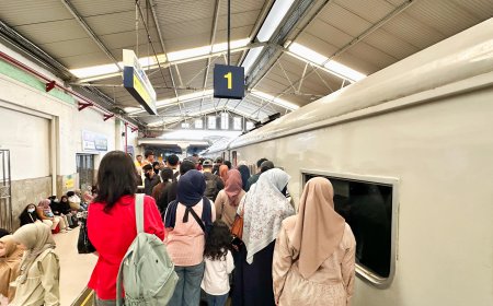 Rekor Baru! 87.500 Penumpang Serbu Commuter Line Bandung dalam Sehari Saat Lebaran 2026