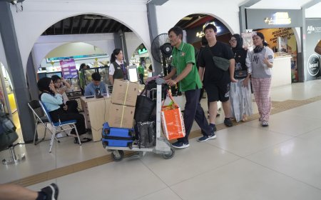 Tak Pulang Saat Lebaran, 236 Porter KAI Daop 2 Bandung 236 Tetap Bertahan Layani Pemudik