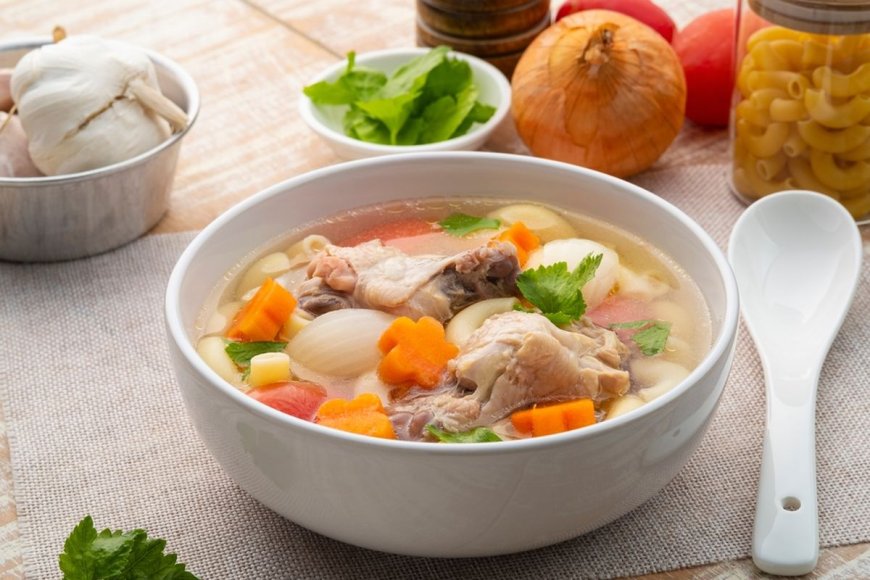 Sahur Anti Lapar! Sup Ayam Sayuran, Menu Berkuah yang Bikin Kenyang Lebih Lama Saat Puasa