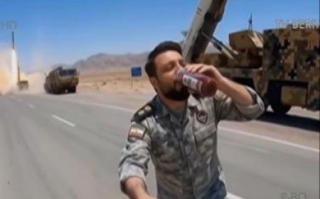 Viral! Tentara Iran Santai Main Skateboard Saat Rudal Meluncur, Siapa Ibrahim Zulfagori?