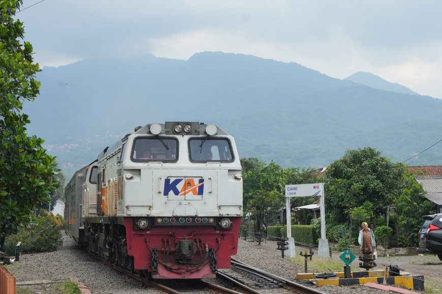 Gangguan KA Bangunkarta di Bumiayu: Sejumlah Kereta Dialihkan via  Bandung, Ini Daftarnya!