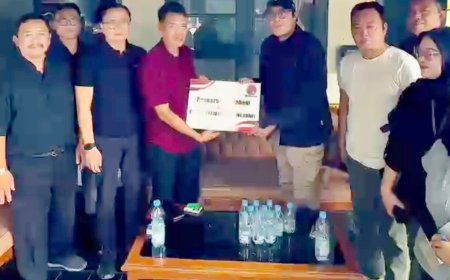 Belum Ada Pengelola Baru, PDI Perjuangan Jabar Bantu BPJS dan Pakan Satwa Bandung Zoo