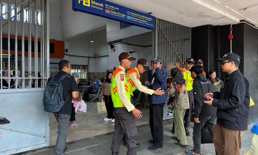 Euforia Juara PERSIB Bikin Bandung Diprediksi Macet, KAI Imbau Penumpang Kereta Datang Lebih Awal