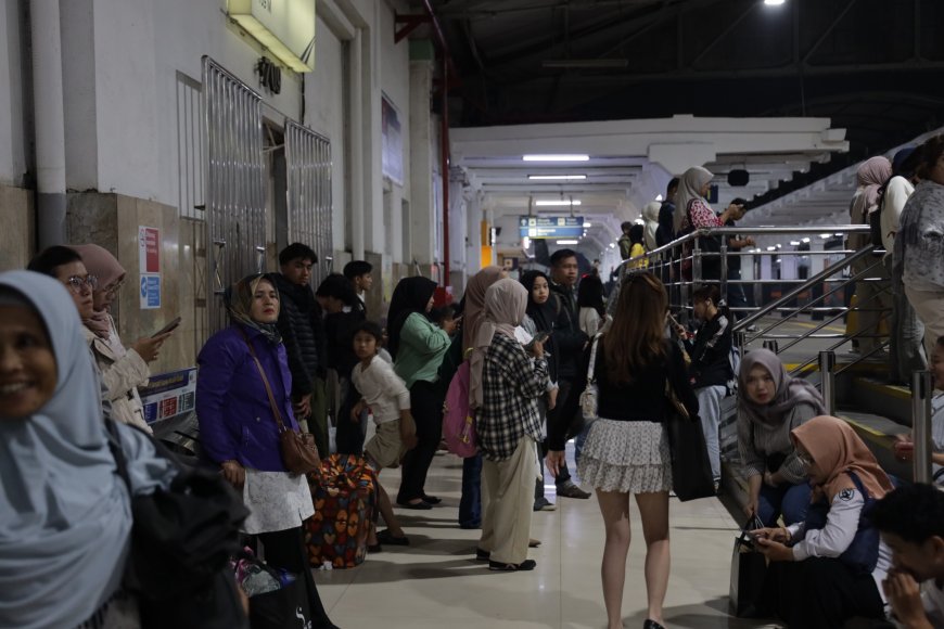 Libur Idul Adha, Penumpang Kereta di Bandung Tembus 51 Ribu dalam 3 Hari