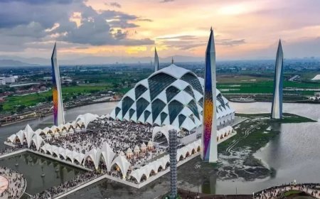 Tahun Baru Hijriah 1448 H Ubah Wajah Bandung, Ribuan Warga Pilih Wisata Religi dan Tinggalkan Euforia Hiburan