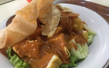 Wisatawan Serbu Kuliner Legendaris Bandung, 5 Tempat Makan Ini Jadi Buruan Saat Libur Panjang