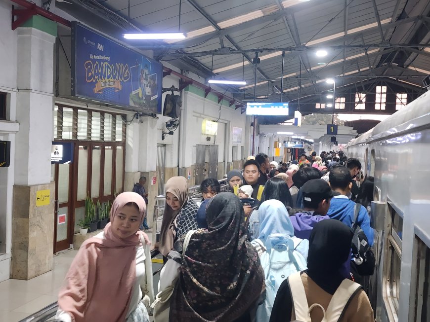 Libur Tahun Baru Islam 1448 H, Okupansi Daop 2 Bandung Tembus 122 Persen