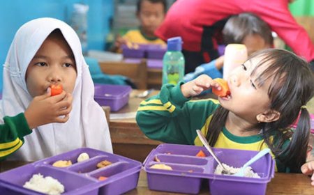 PKS Dorong BGN Kembalikan Program MBG ke Fungsi Sosial