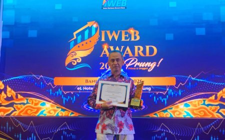 JNE Raih IWEB Logistics Innovation Award 2026