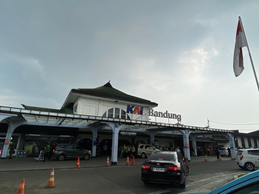 KAI Daop 2 Bandung Imbau Penumpang Datang Lebih Awal saat Asia Afrika Festival 2026