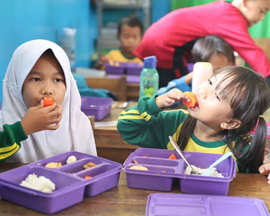 PKS Dorong BGN Kembalikan Program MBG ke Fungsi Sosial