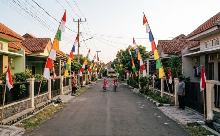 PLN UID Jabar Ingatkan Warga Jaga Jarak Atribut HUT RI dari Jaringan Listrik