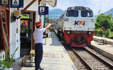 Wisata dan Commuter Dongkrak Pertumbuhan Penumpang KAI