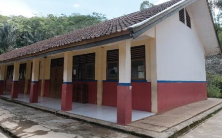 PLN UIP JBT Bangun Infrastruktur Publik di Wilayah PLTA Upper Cisokan