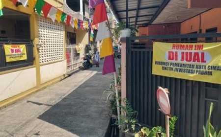 Warga Cimahi Pasang Plang "Rumah Dijual” Serentak, Protes Keberadaan Pabrik?