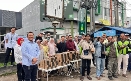 57 Kantor Cabang Pegadaian Jabar Rutin Bagikan Paket Makanan Lewat Program Mengetuk Pintu Langit