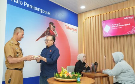 Telkomsel Perluas Akses Layanan Digital ke Garut Selatan Lewat GraPARI Pameungpeuk