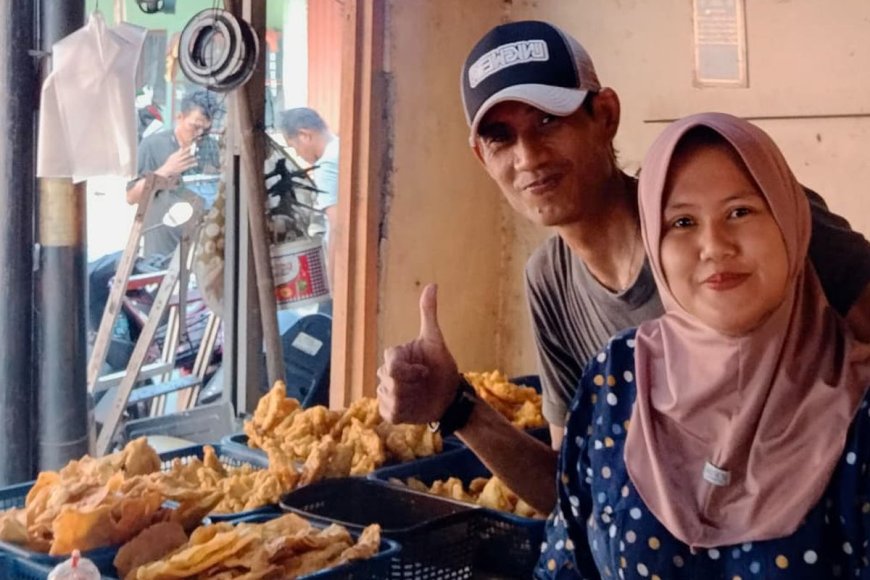 Kisah Ayatulloh, Tukang Gorengan yang Kini Jadi Kepala Desa di Bekasi