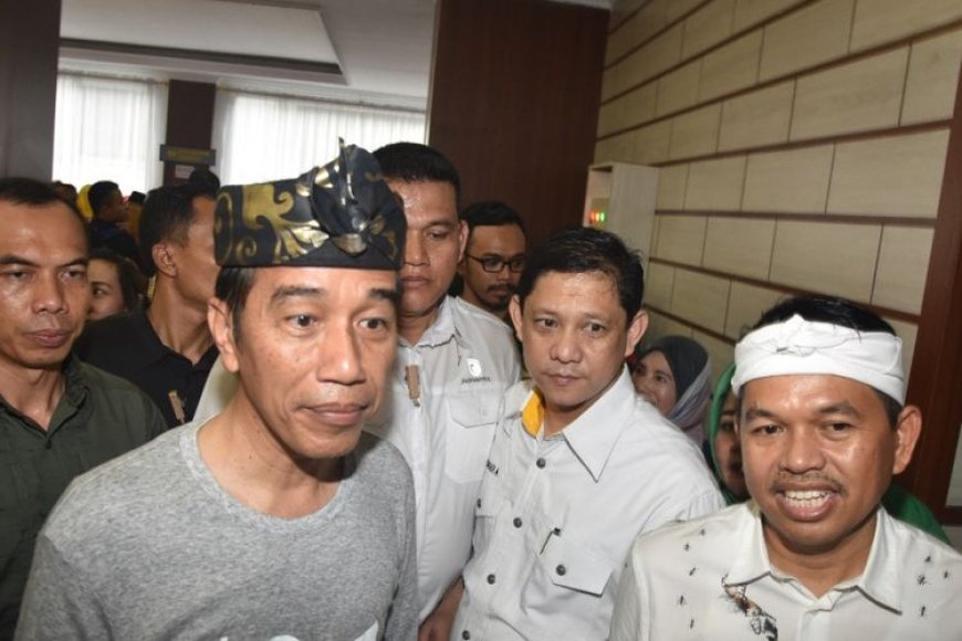 Jokowi-Dedi Mulyadi, Ada Sinyal Politik di Jabar
